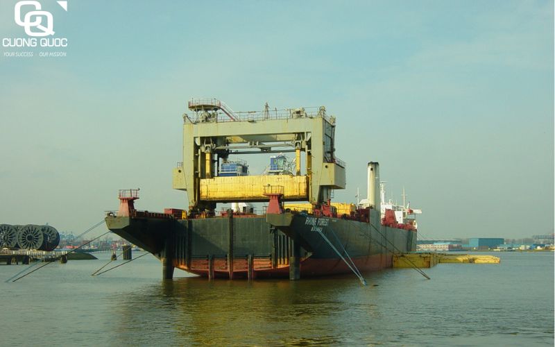 Tàu chở sà lan Lighter Aboard Ship