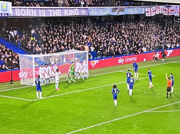 Đá phạt gián tiếp trong bóng đá