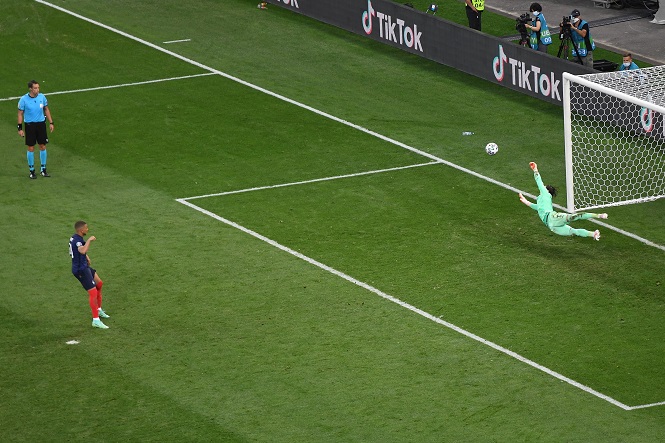 Sút Luân Lưu Là Gì? Khám Phá Quy Tắc Và Tâm Lý Sút Luân Lưu