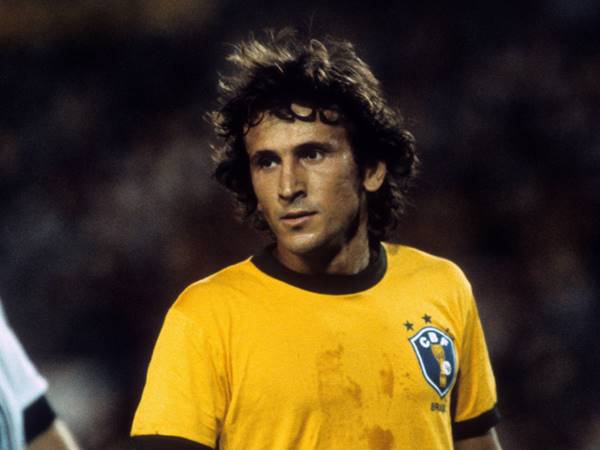 5 cầu thủ huyền thoại Brazil vang danh sử sách