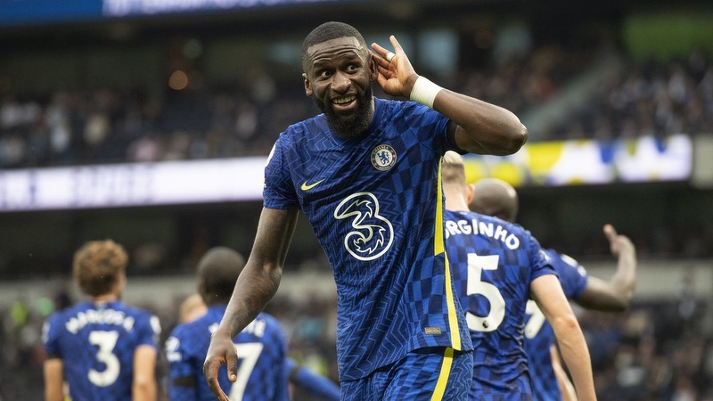 Và đã gây ấn tượng lớn khi chơi bóng cho Chelsea Antonio Rudiger tại Chelsea