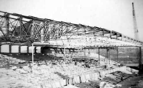 West Stand sau hỏa hoạn